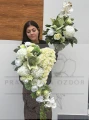Zestaw: Kompozycja nagrobna serce "Seledynowa Cisza" + bukiet