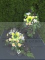 Zestaw: Kompozycja z lampką solarną + bukiet z zieloną magnolią