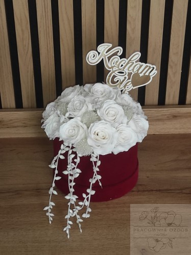 Flower Box z Kwiatów Mydlanych – „Kocham Cię”