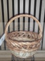 Okrągły mniejszy wiklinowy koszyczek wielkanocny