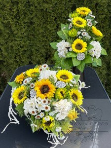 Zestaw: Kompozycja serduszko + bukiet ze słonecznikami