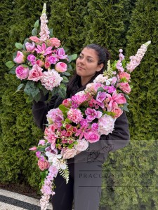 Zestaw: Kompozycja fala + bukiet w kolorystyce różu