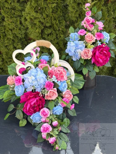 Zestaw: Kompozycja w ukośnym sercu "Czułe Wspomnienie" + bukiet