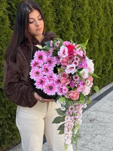 Kompozycja koło w kolorystyce różu