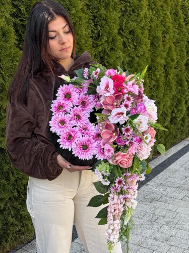 Kompozycja koło w kolorystyce różu