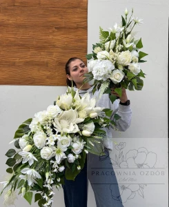 Zestaw:  Elegancka kompozycja nagrobna  + bukiet w bieli 