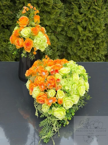 Zestaw: Kompozycja serce + bukiet w seledynie i pomarańczowym