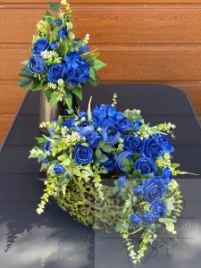 Zestaw: Kompozycja "Chabrowe Wspomnienie" + bukiet 