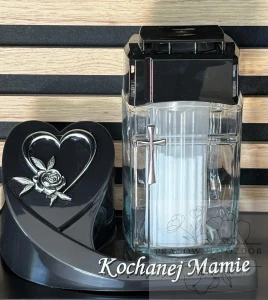 Znicz nagrobny „Kochanej Mamie”